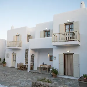 Twins By Mina , Ornos (Mykonos) Grecia